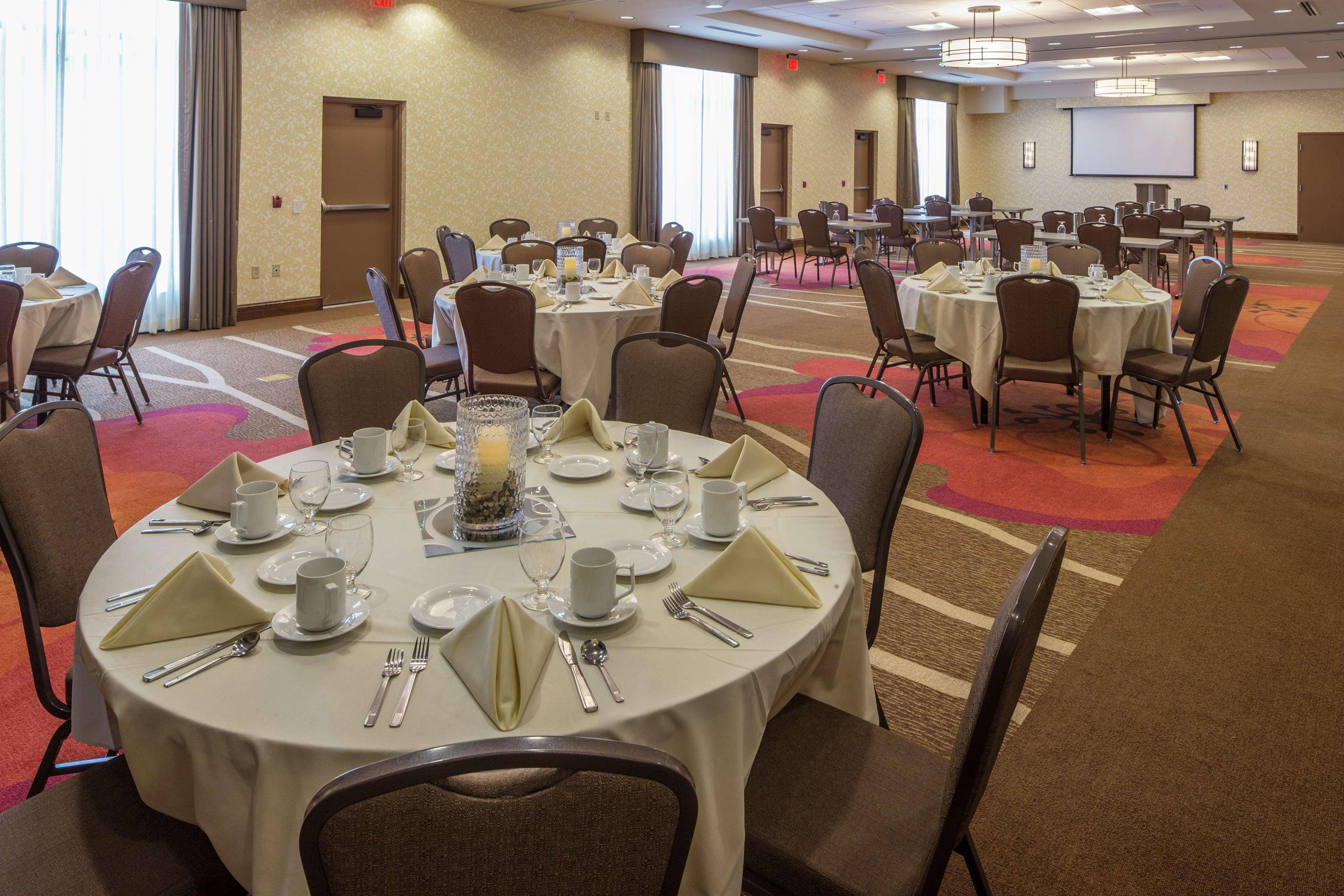 Hilton Garden Inn Uniontown Exterior foto